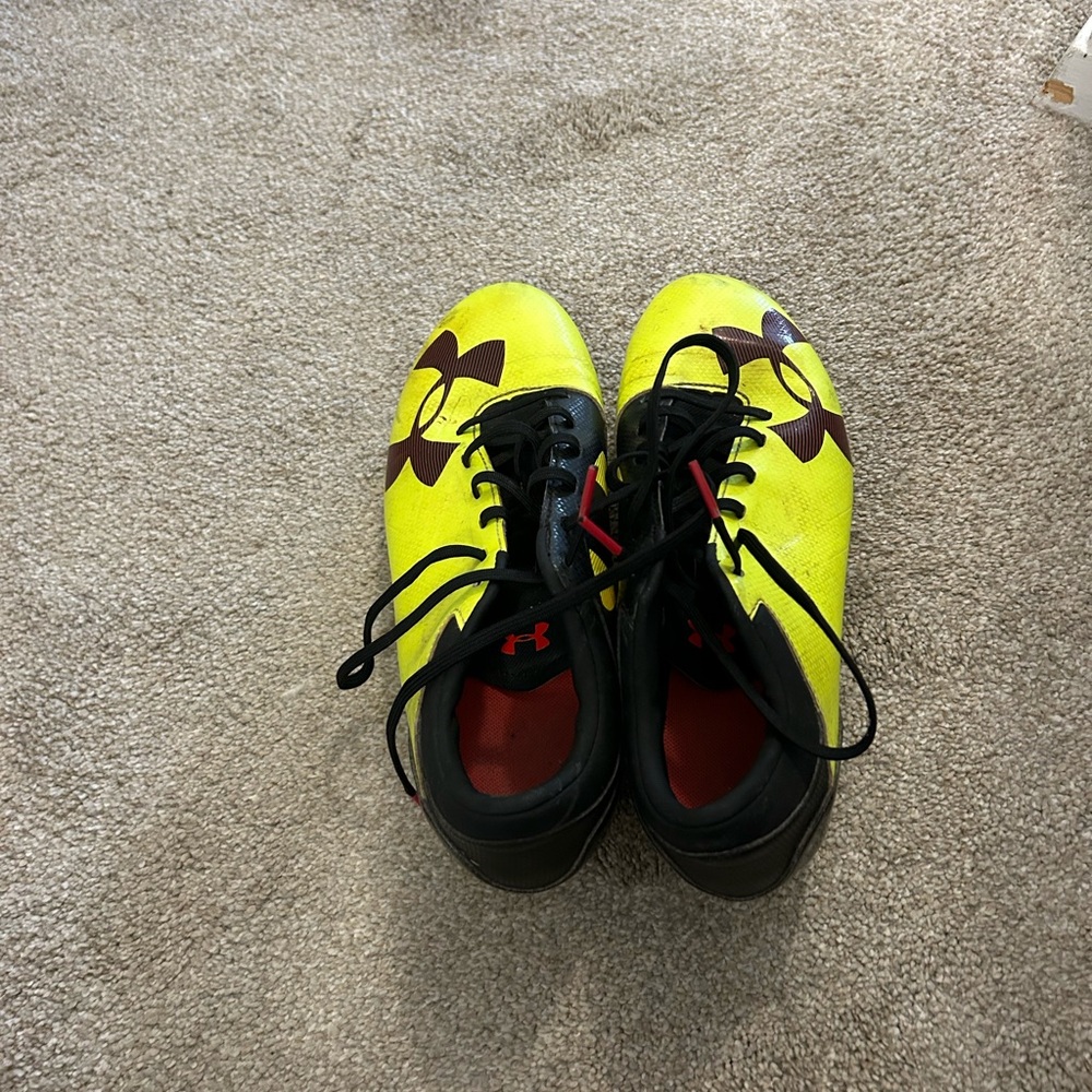 Under Armour Kids Yellow and Black Shoes